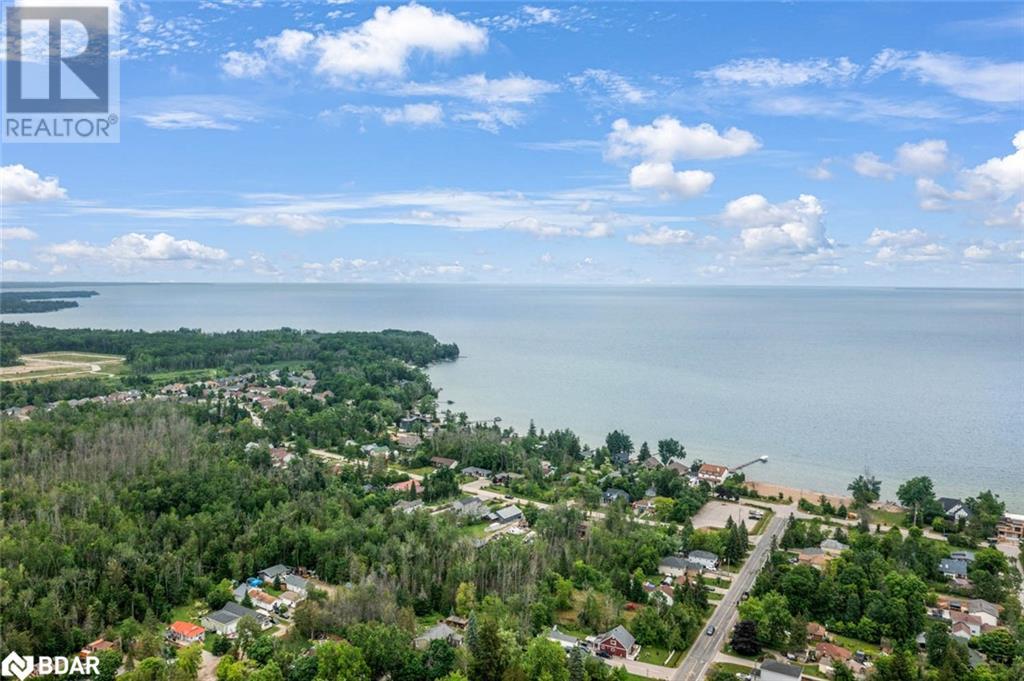 Photo 5 of 732 Chestnut Street, Innisfil ON