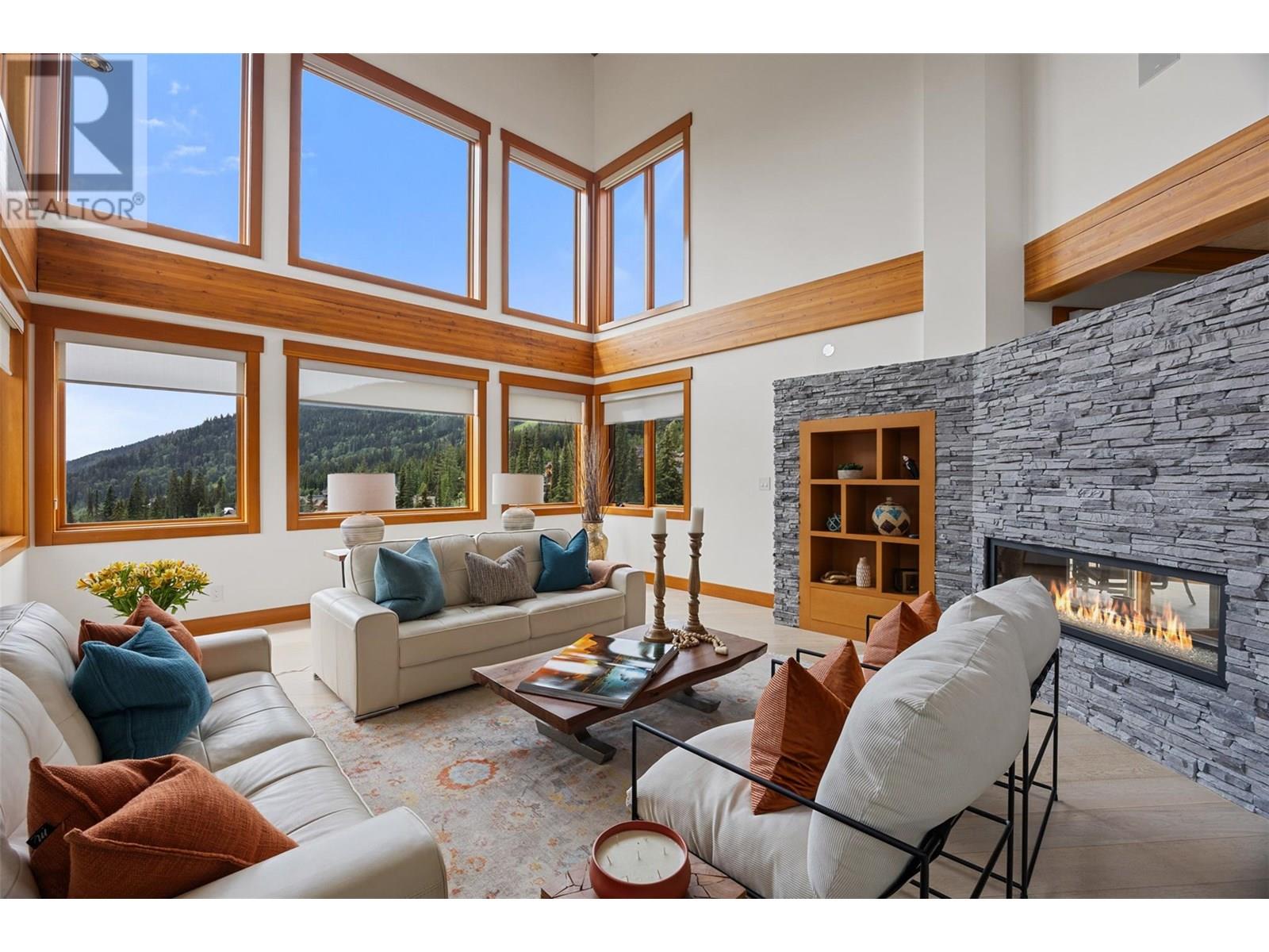 4249 Bella Vista Drive, Sun Peaks