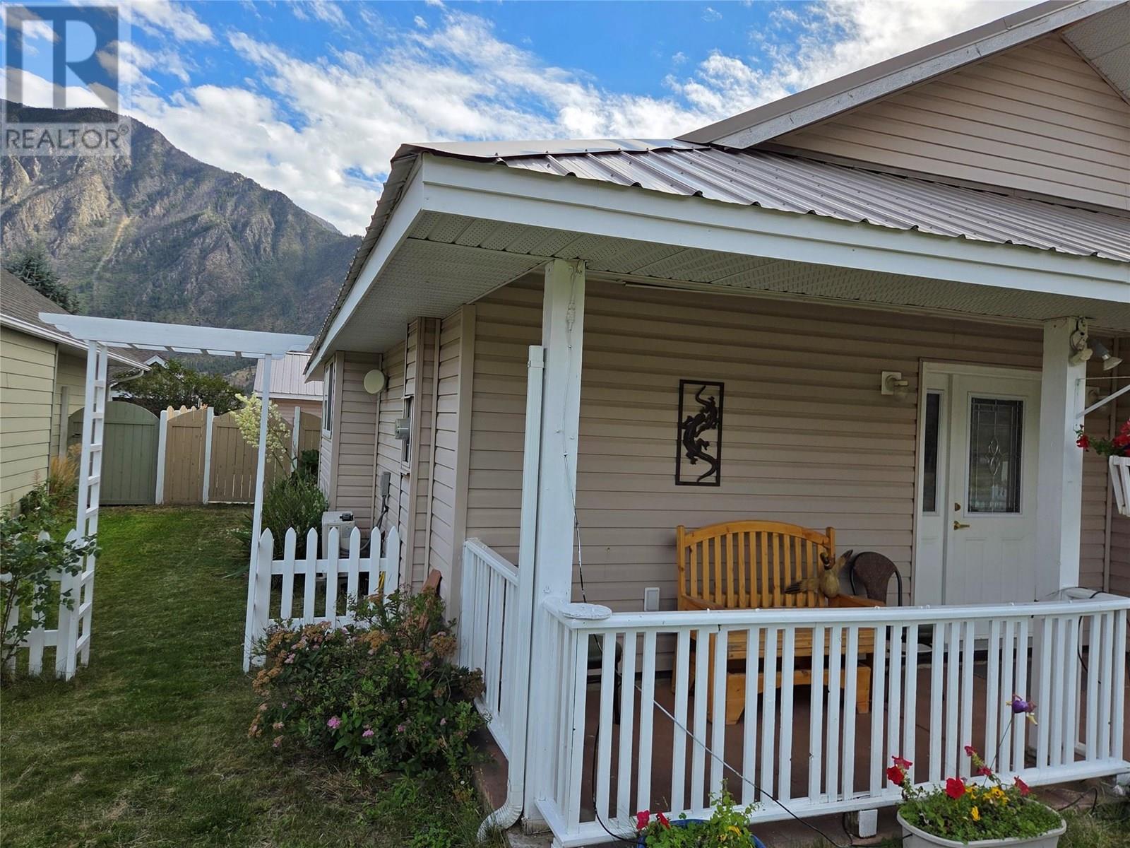 Photo 20 of 309 2nd Avenue, Keremeos BC