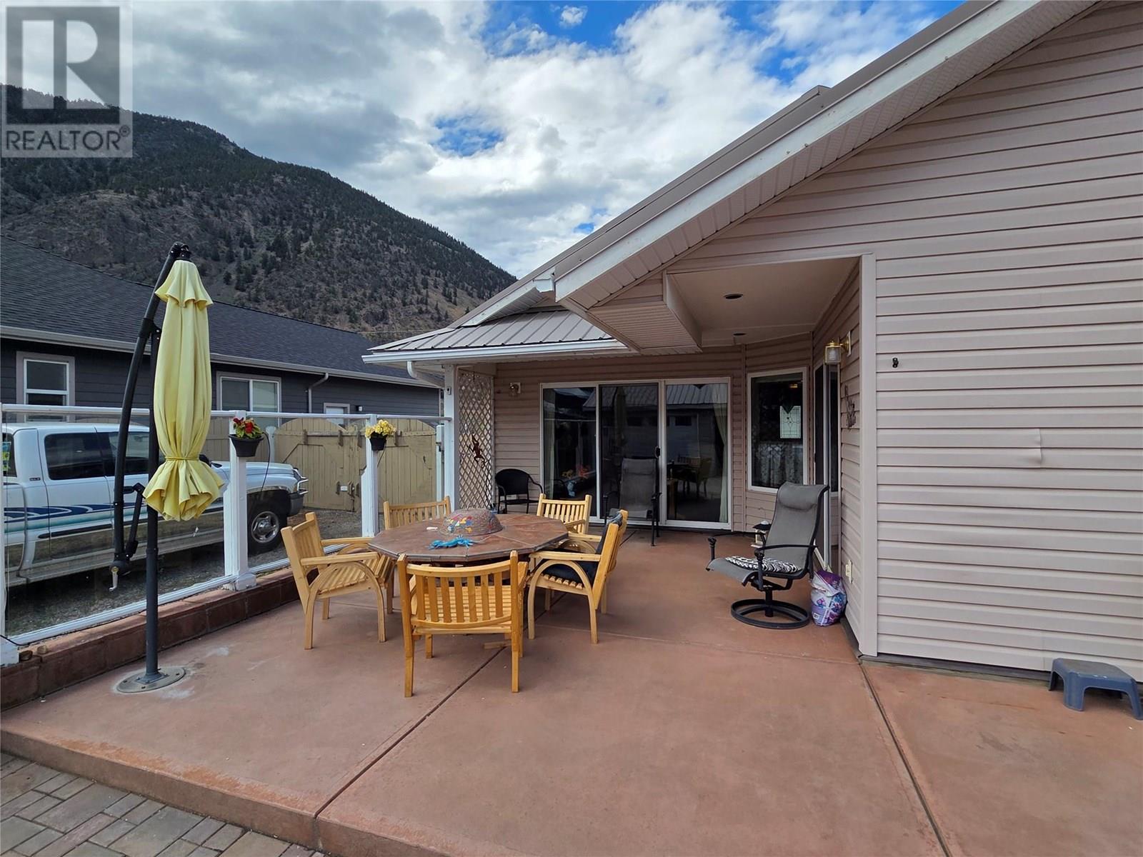 Photo 17 of 309 2nd Avenue, Keremeos BC