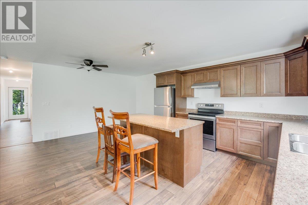 116 Liness Road, Salmo