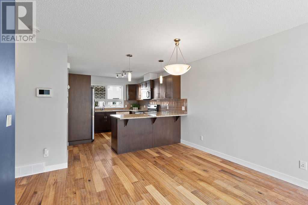 Single Family House for Sale in  covecreek Circle NE Coventry Hills Calgary 