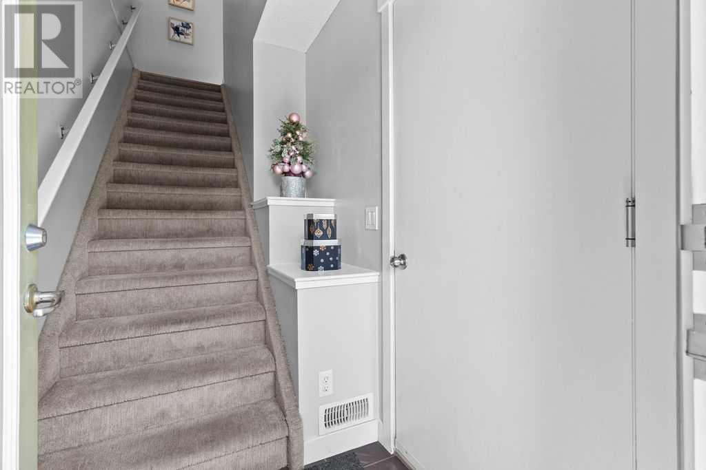Single Family House for Sale in  covecreek Circle NE Coventry Hills Calgary 