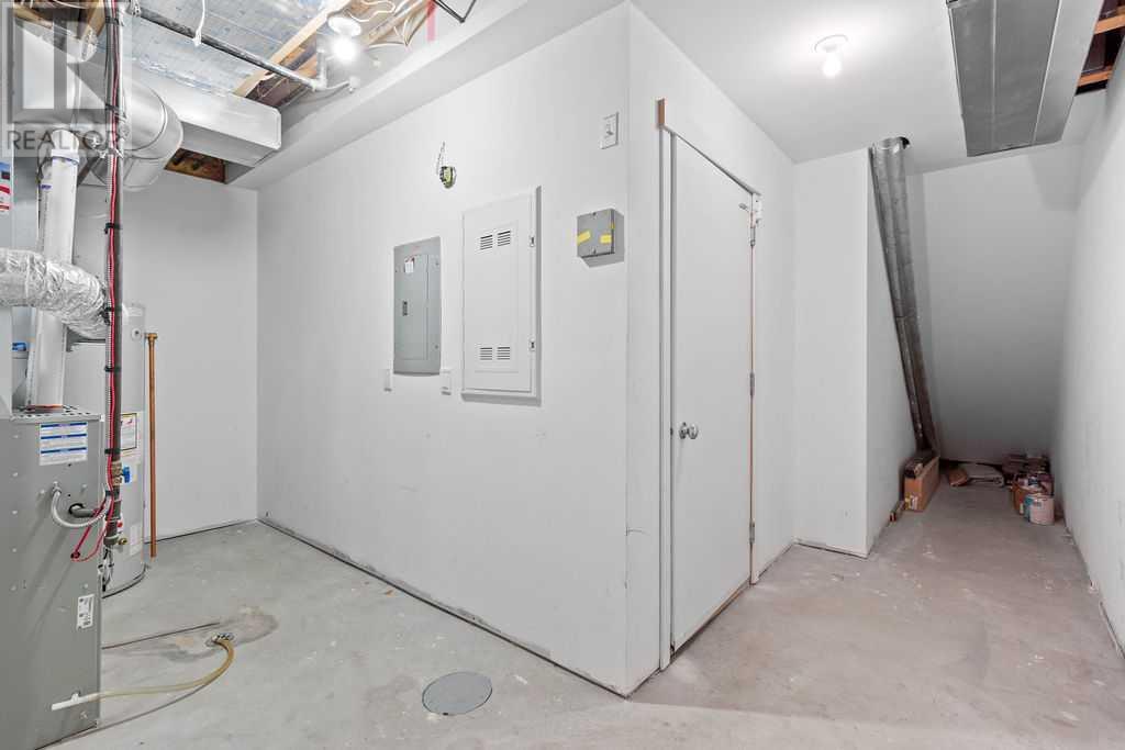 Single Family House for Sale in  covecreek Circle NE Coventry Hills Calgary 