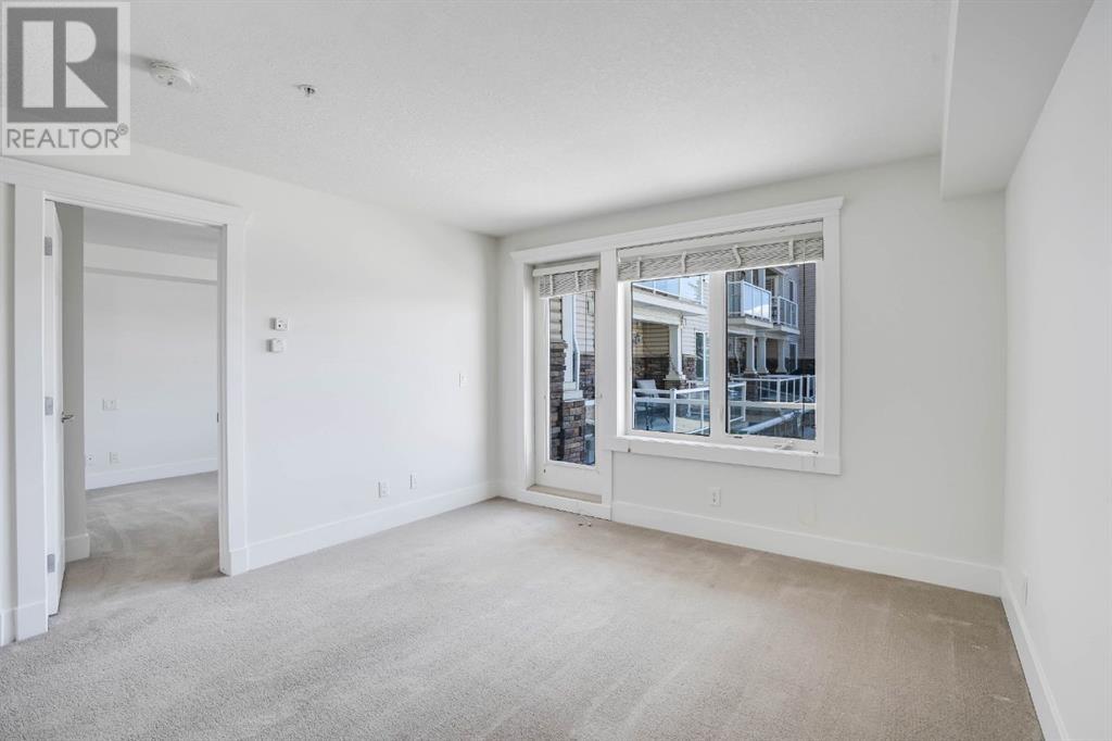 Single Family House for Sale in   Rocky Vista Gardens NW Rocky Ridge Calgary 