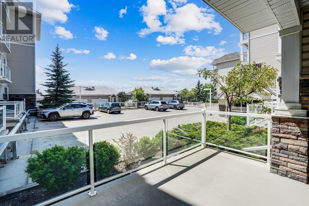 Single Family House for Sale in   Rocky Vista Gardens NW Rocky Ridge Calgary 