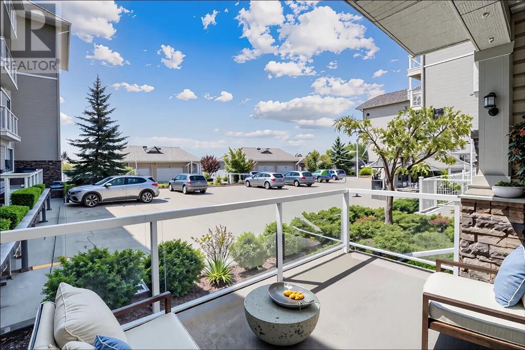 Single Family House for Sale in   Rocky Vista Gardens NW Rocky Ridge Calgary 
