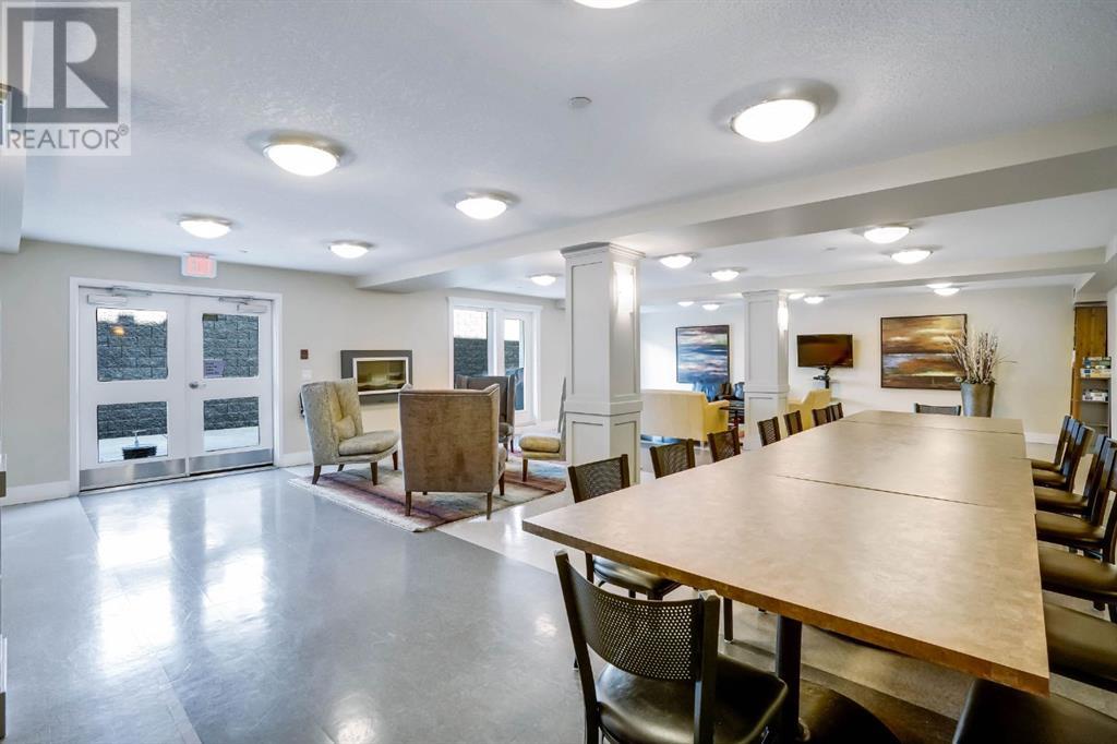 Single Family House for Sale in   Rocky Vista Gardens NW Rocky Ridge Calgary 