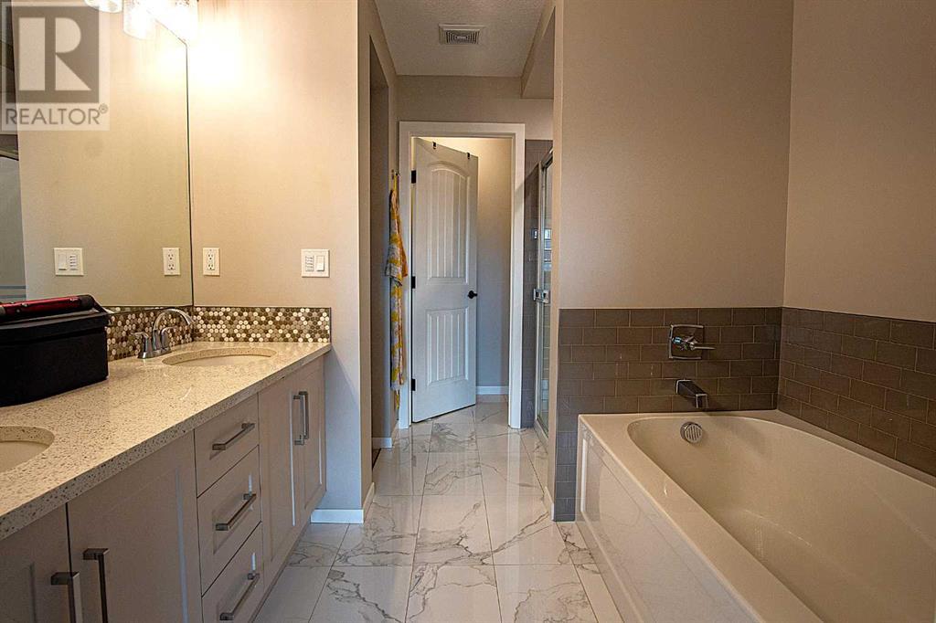 Single Family House for Sale in  Legacy Woods Place SE Legacy Calgary 
