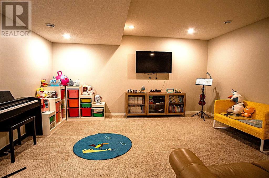Single Family House for Sale in  Legacy Woods Place SE Legacy Calgary 