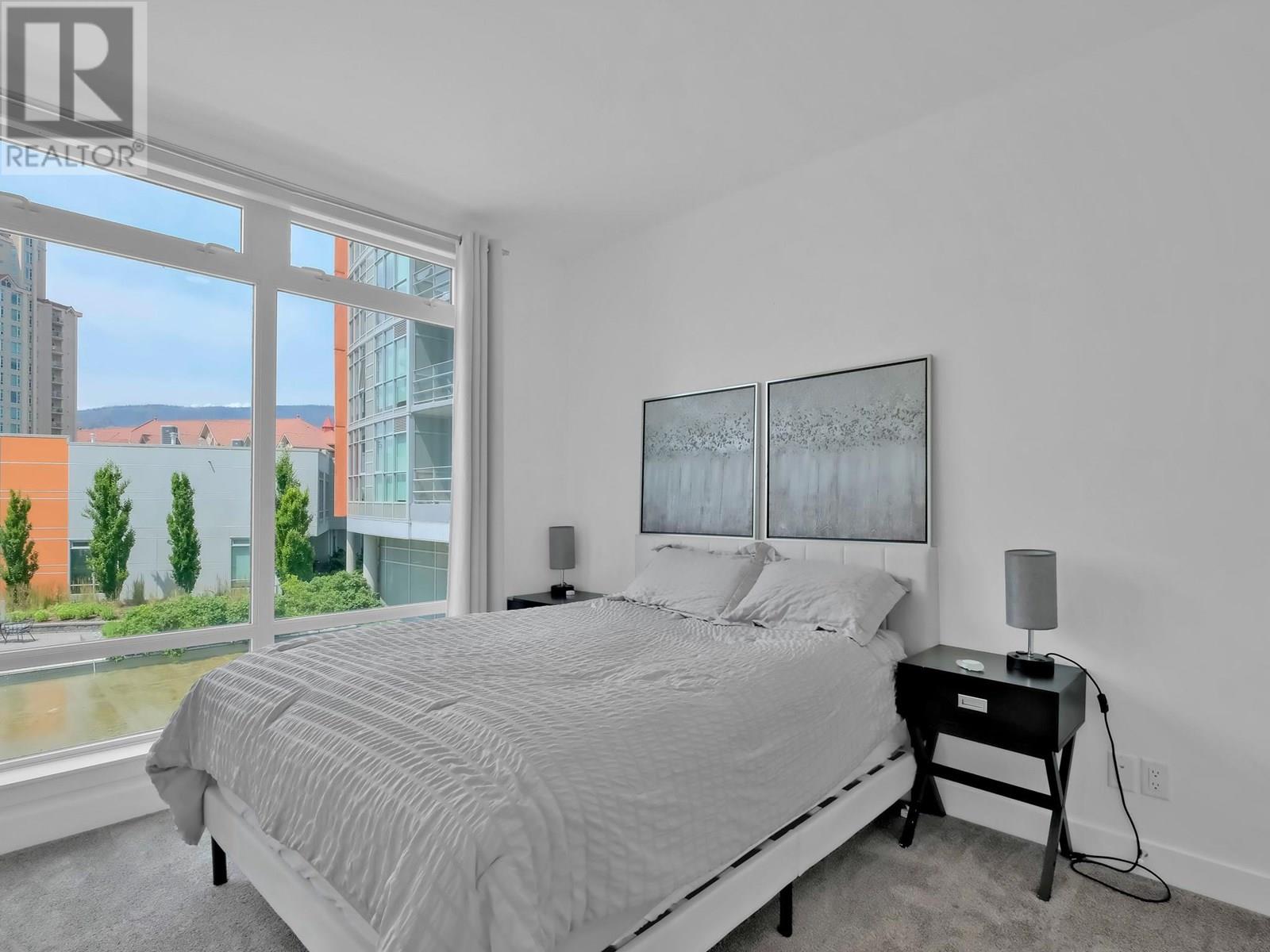 106 1151 Sunset Drive, Kelowna