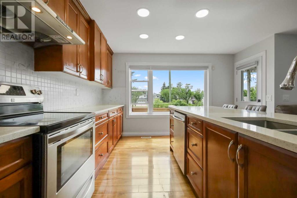 Single Family House for Sale in  Coventry Green NE Coventry Hills Calgary 