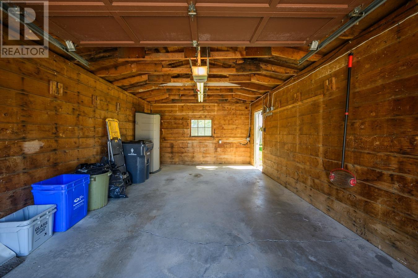 Photo 4 of 2198 Laurier Crescent, Prince George BC