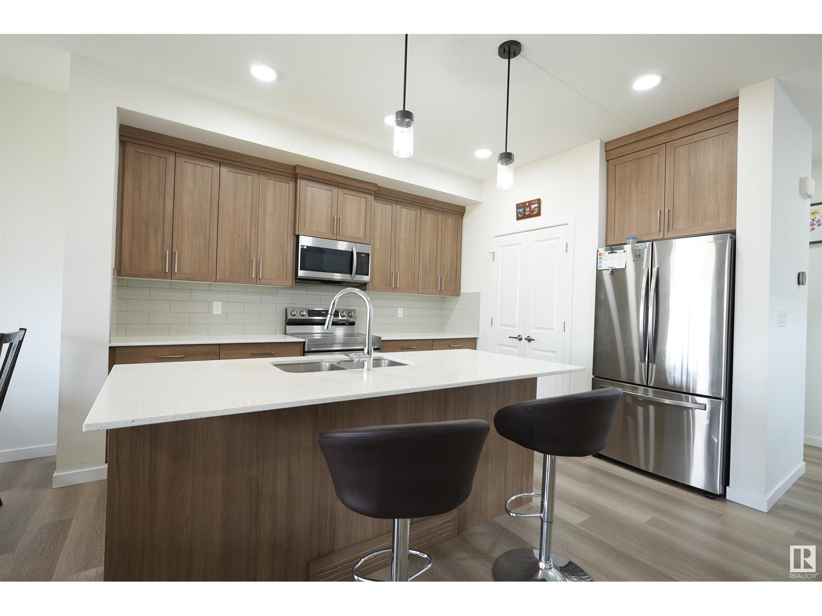 Photo 10 of 1901 Collip Vw Sw Sw, Edmonton AB