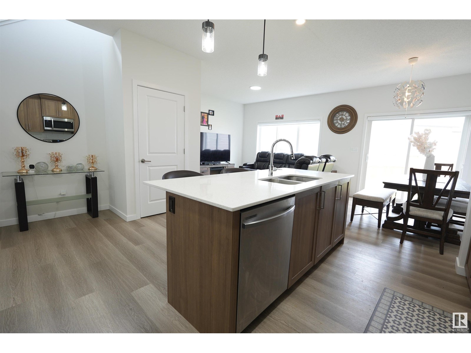Photo 11 of 1901 Collip Vw Sw Sw, Edmonton AB