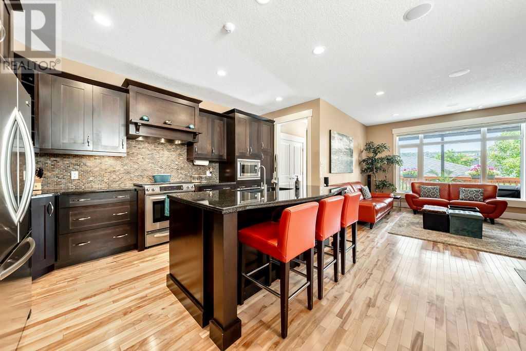 Single Family House for Sale in   Avenue NW Montgomery Calgary 