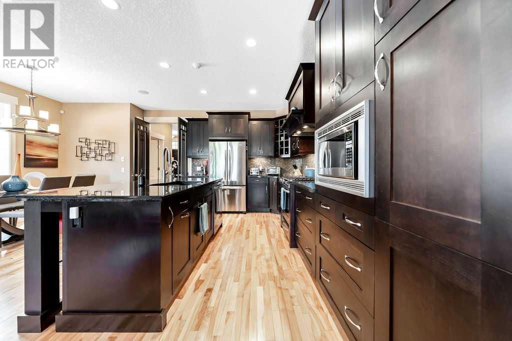 Single Family House for Sale in   Avenue NW Montgomery Calgary 