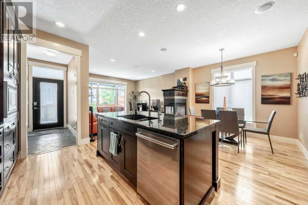 Single Family House for Sale in   Avenue NW Montgomery Calgary 