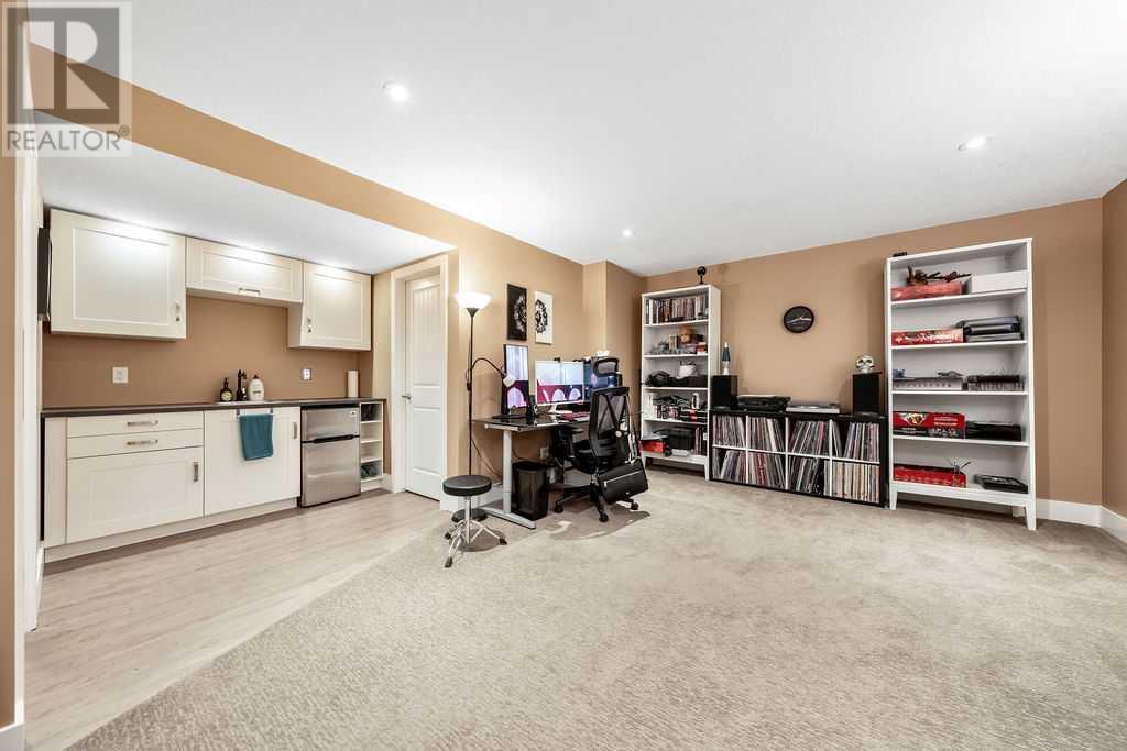 Single Family House for Sale in   Avenue NW Montgomery Calgary 