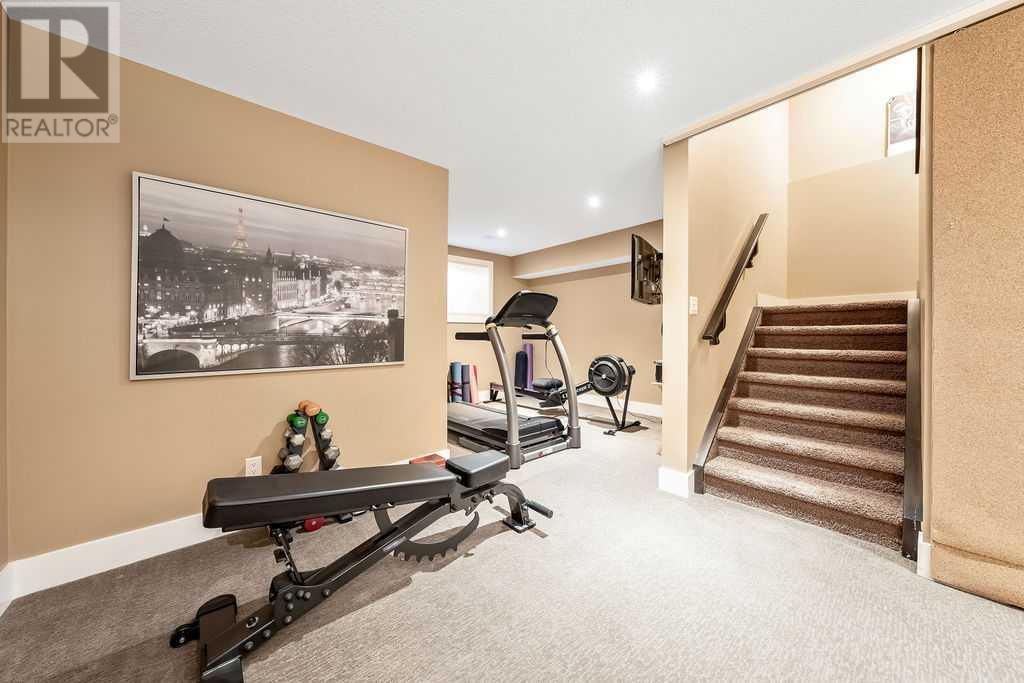 Single Family House for Sale in   Avenue NW Montgomery Calgary 