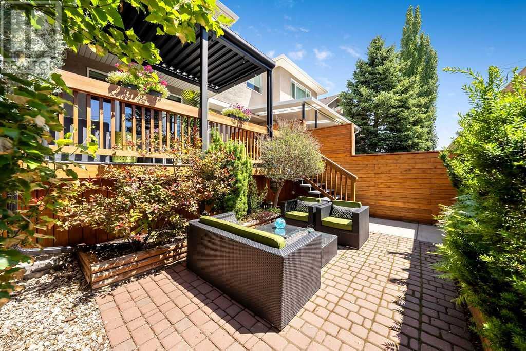 Single Family House for Sale in   Avenue NW Montgomery Calgary 