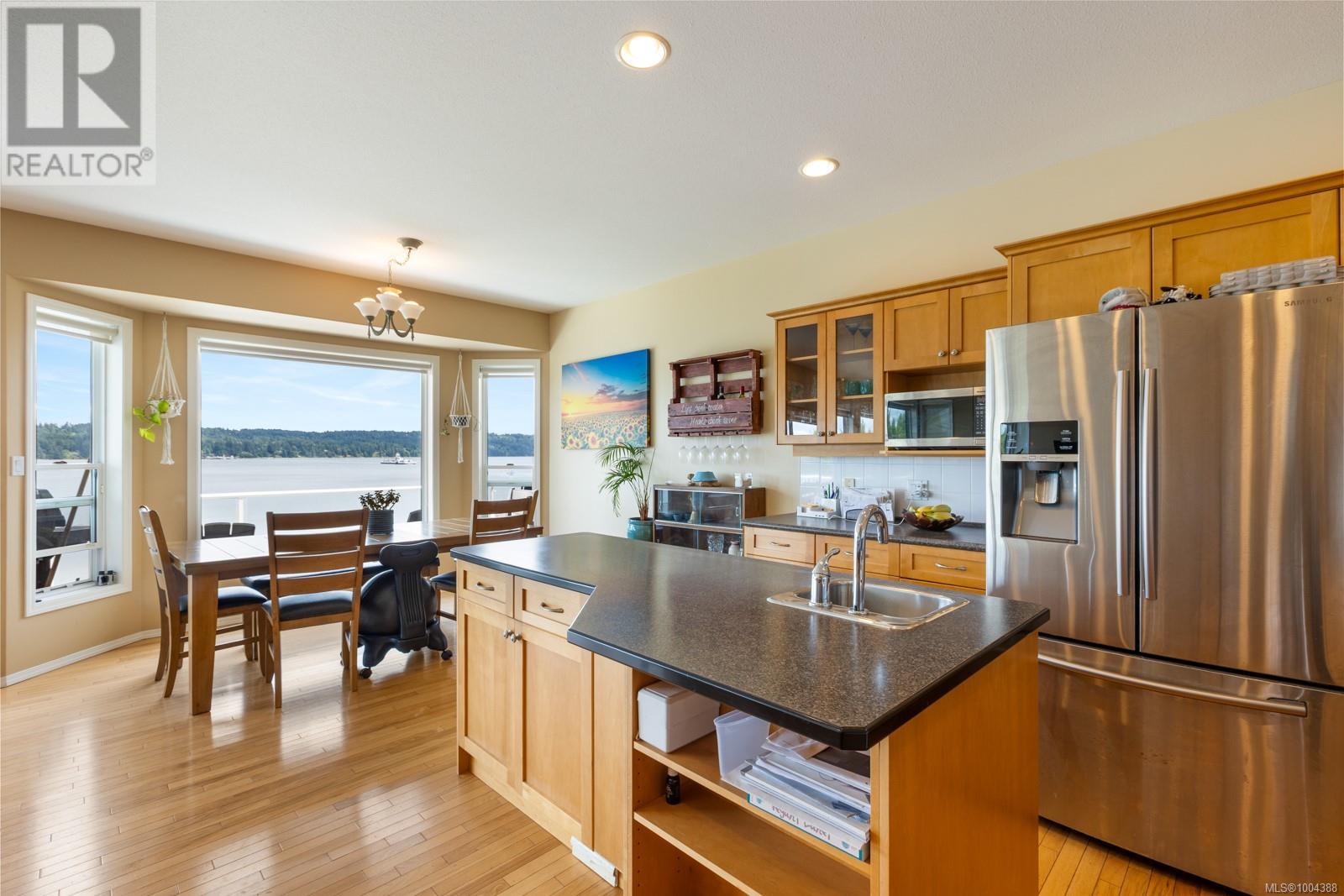Photo 7 of 6800 Buckley Bay Frontage Rd, Fanny Bay BC