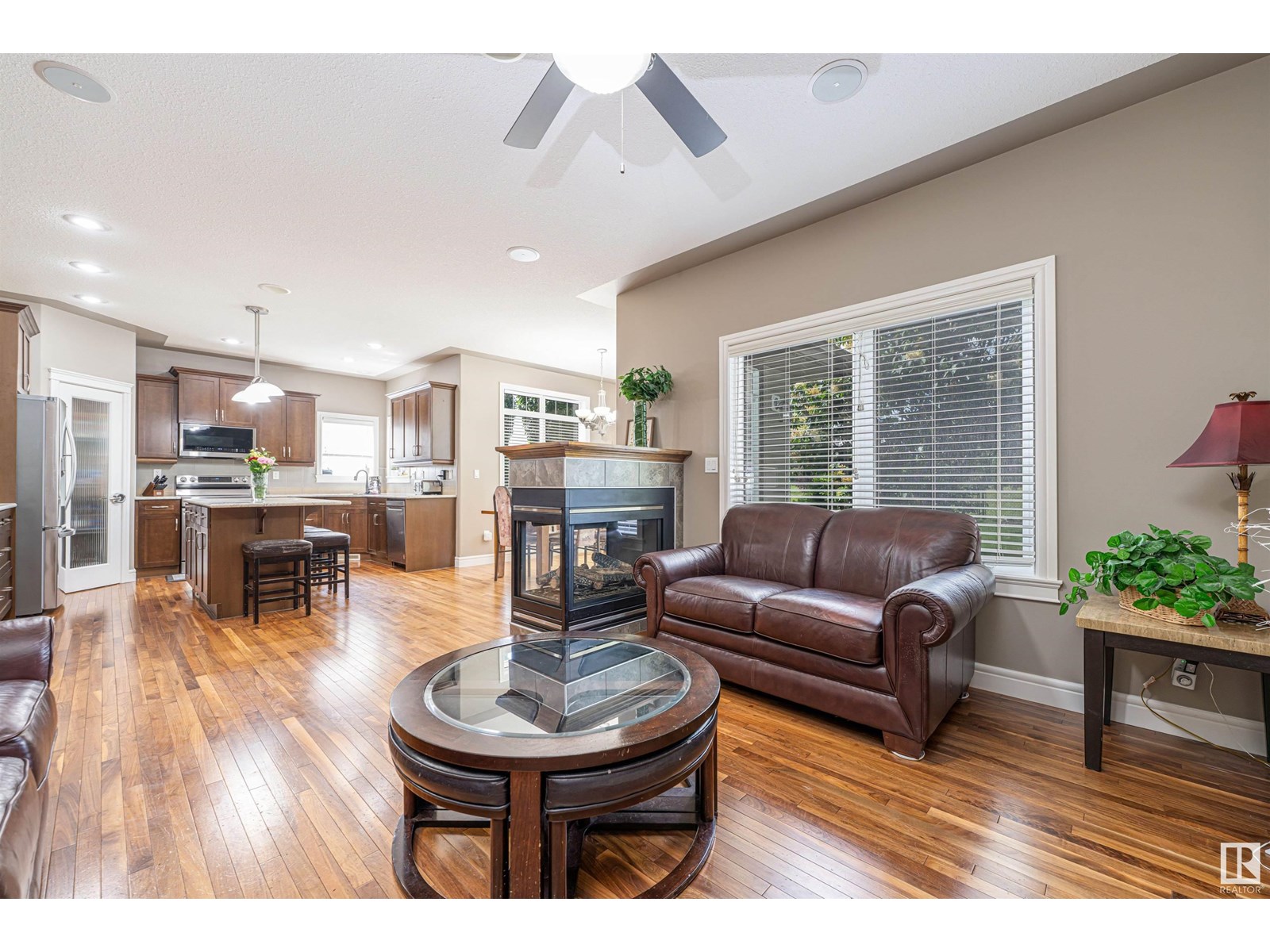 Photo 30 of 86 Oak Vista Dr, St Albert AB