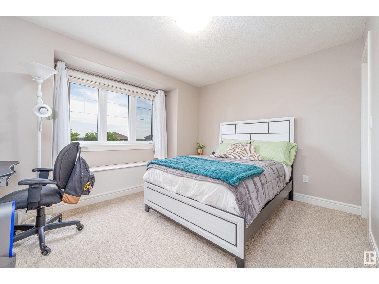 Photo 41 of 86 Oak Vista Dr, St Albert AB