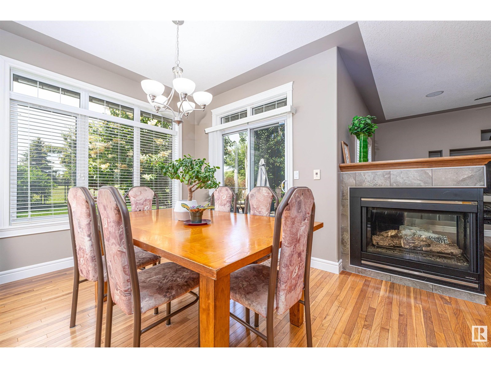 Photo 15 of 86 Oak Vista Dr, St Albert AB