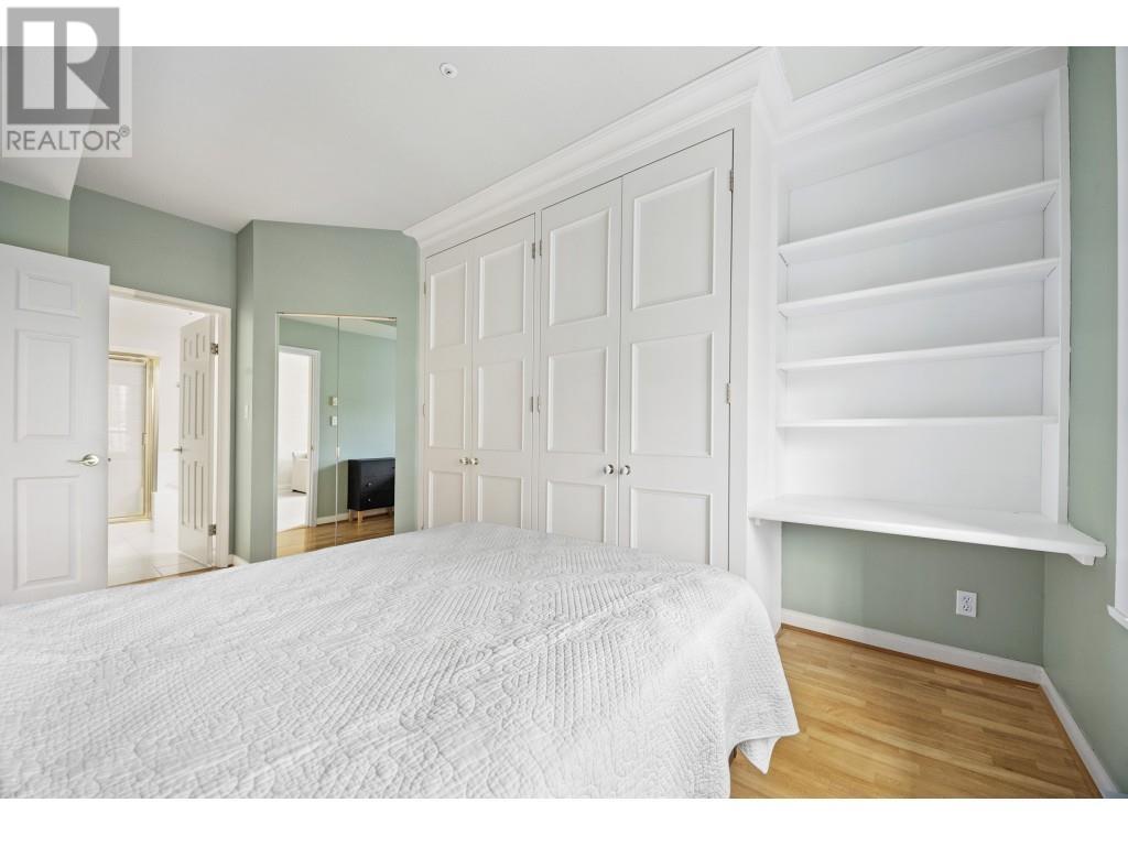 Photo 11 of 427 5835 Hampton Place, Vancouver BC