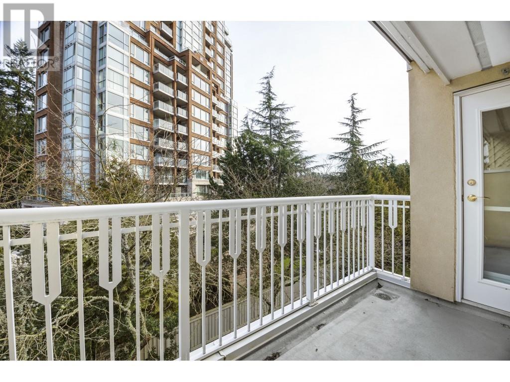 Photo 8 of 427 5835 Hampton Place, Vancouver BC