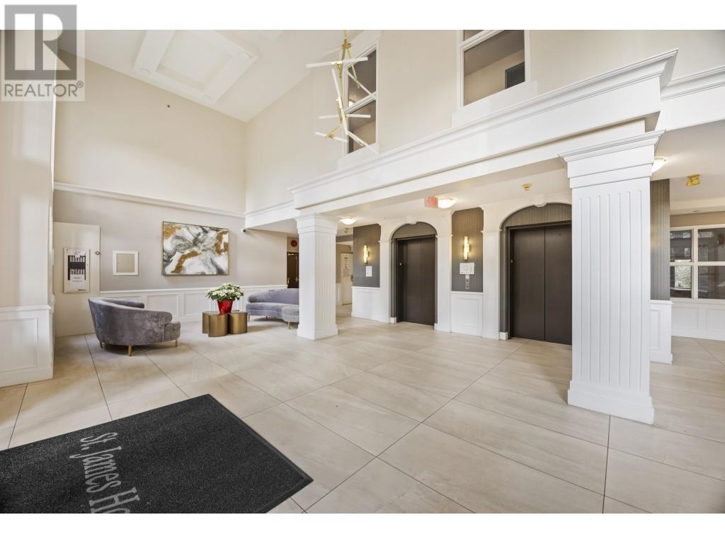 Photo 17 of 427 5835 Hampton Place, Vancouver BC