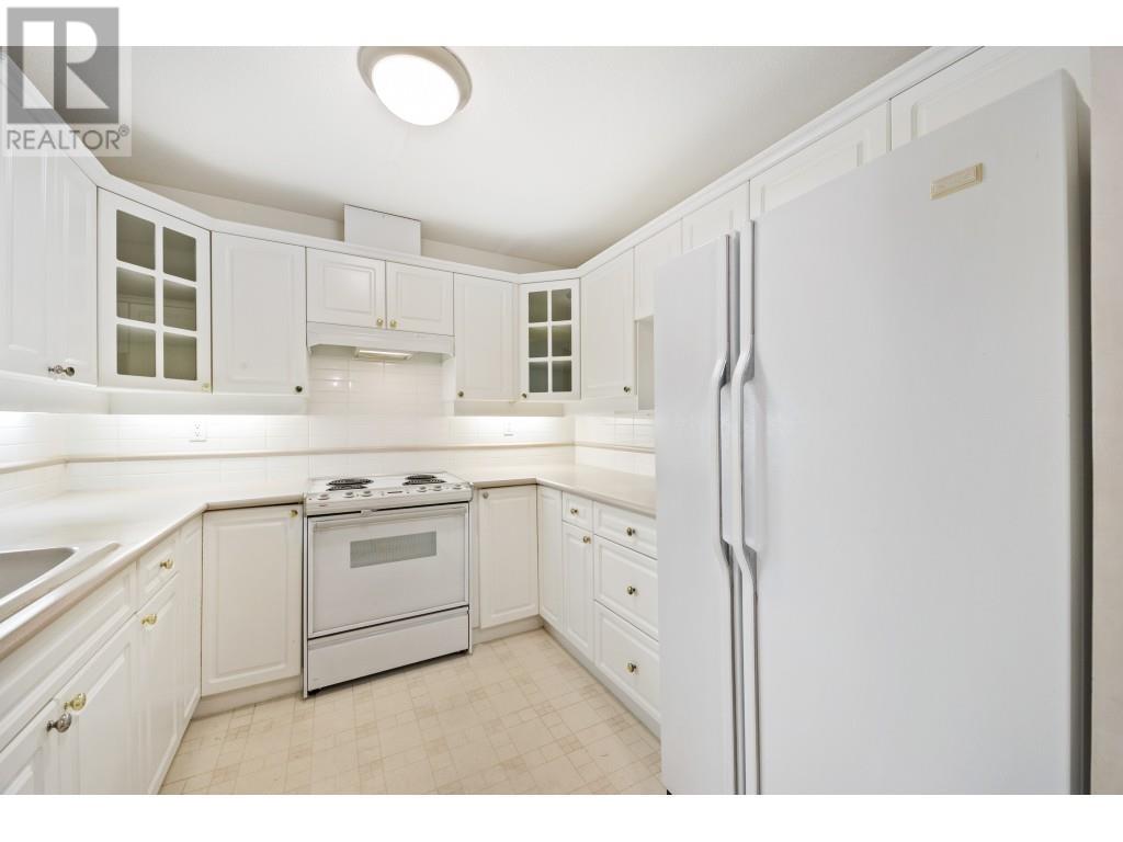 Photo 19 of 427 5835 Hampton Place, Vancouver BC