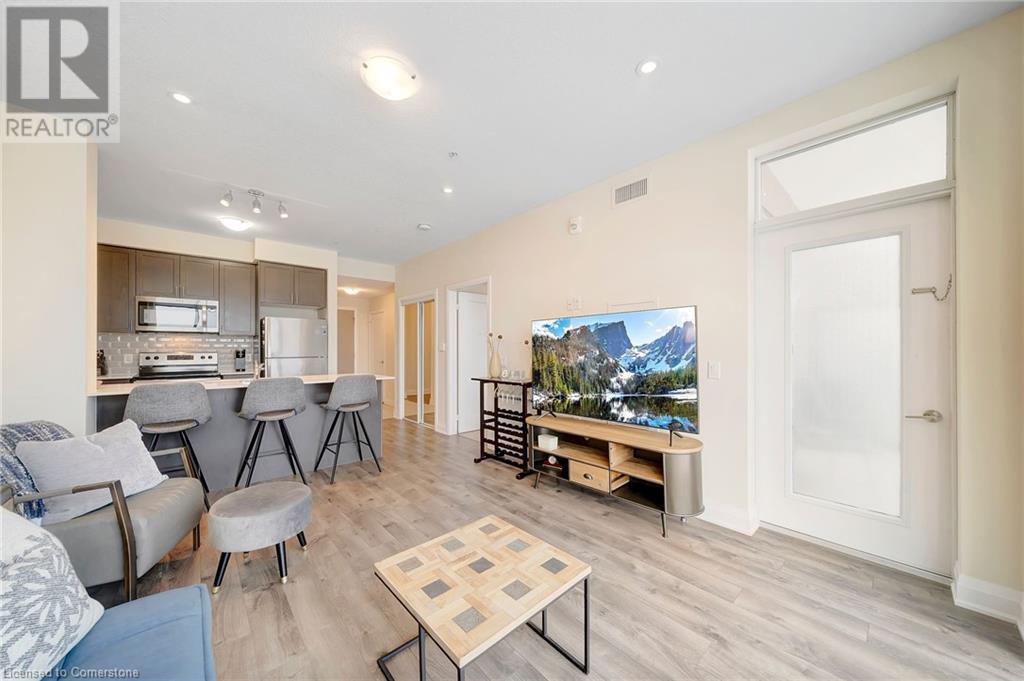 Photo 10 of 16 Concord Place Unit 317, Grimsby ON