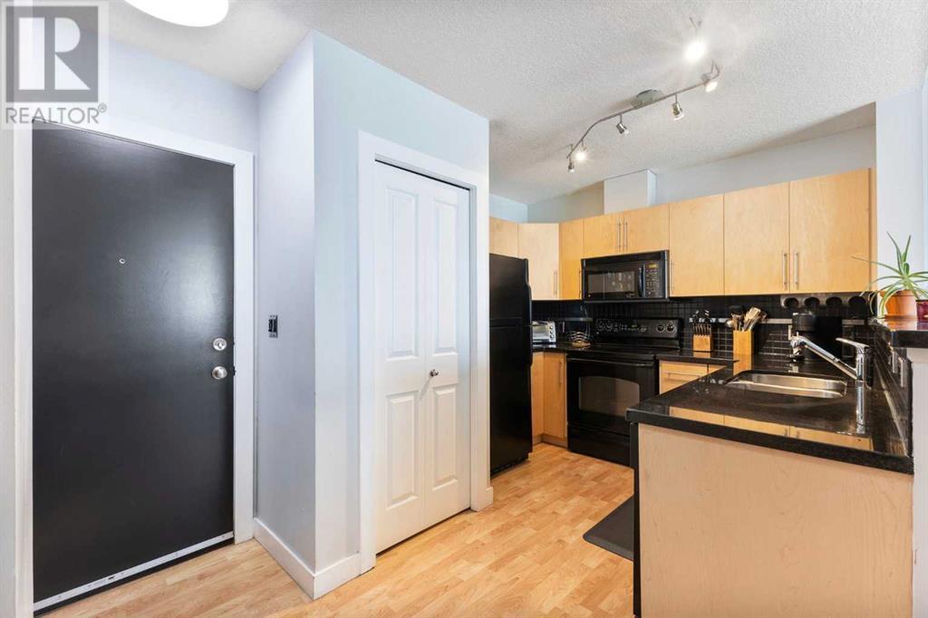 Single Family House for Sale in    Street SW Beltline Calgary 