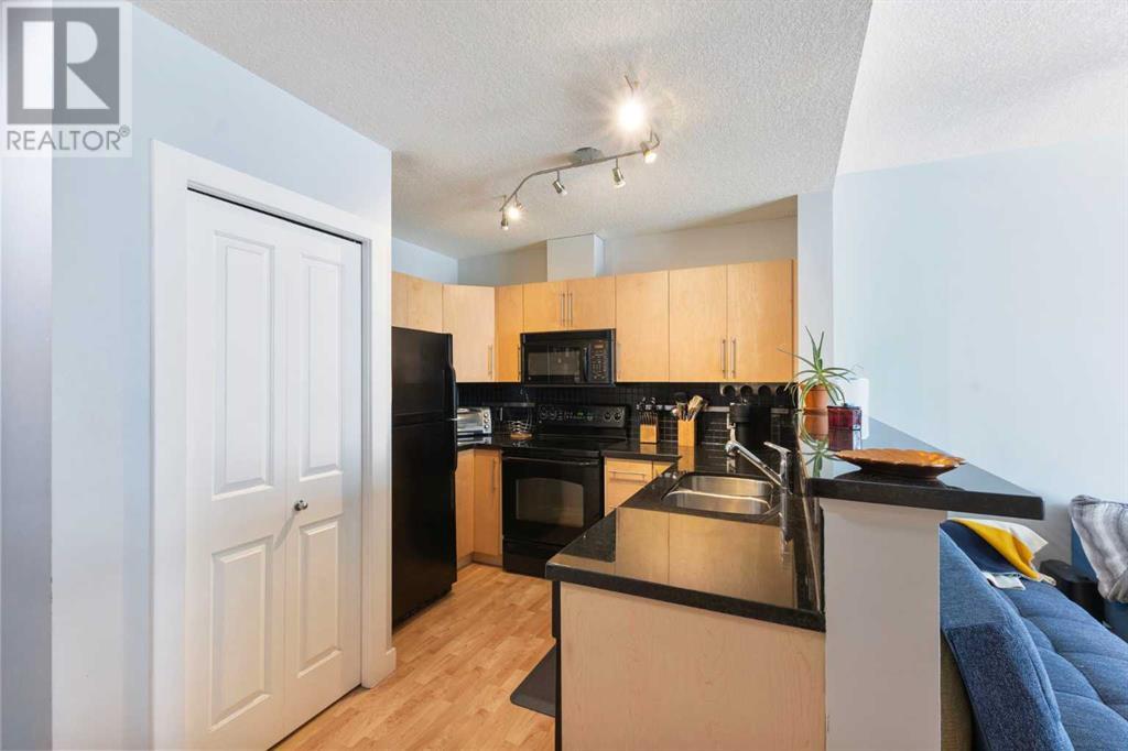 Single Family House for Sale in    Street SW Beltline Calgary 