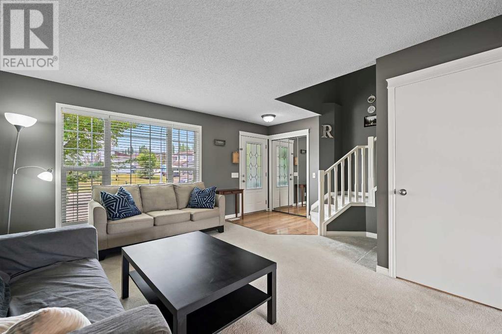 Single Family House for Sale in  Tuscany Drive NW Tuscany Calgary 