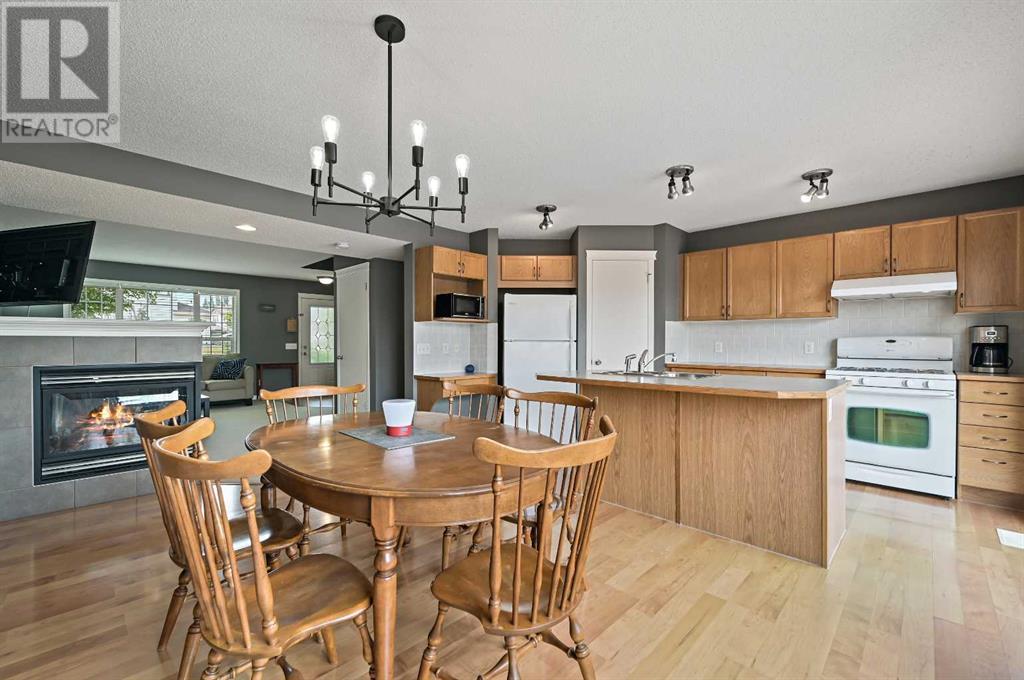 Single Family House for Sale in  Tuscany Drive NW Tuscany Calgary 