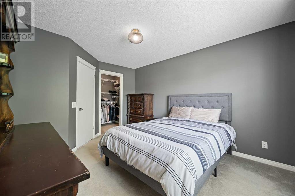 Single Family House for Sale in  Tuscany Drive NW Tuscany Calgary 