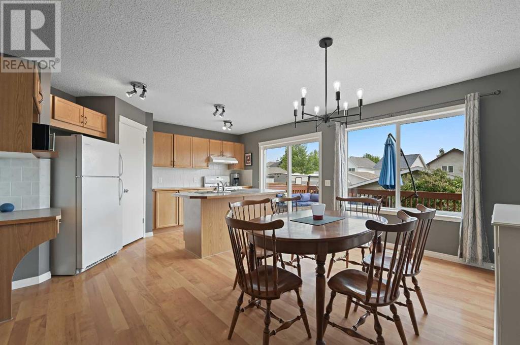 Single Family House for Sale in  Tuscany Drive NW Tuscany Calgary 