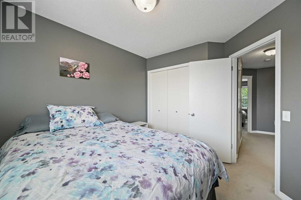 Single Family House for Sale in  Tuscany Drive NW Tuscany Calgary 