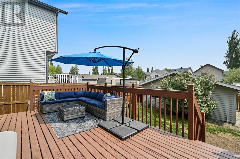 Single Family House for Sale in  Tuscany Drive NW Tuscany Calgary 