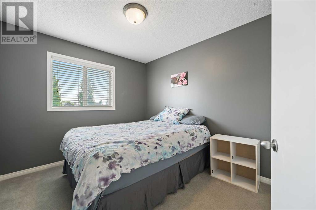 Single Family House for Sale in  Tuscany Drive NW Tuscany Calgary 