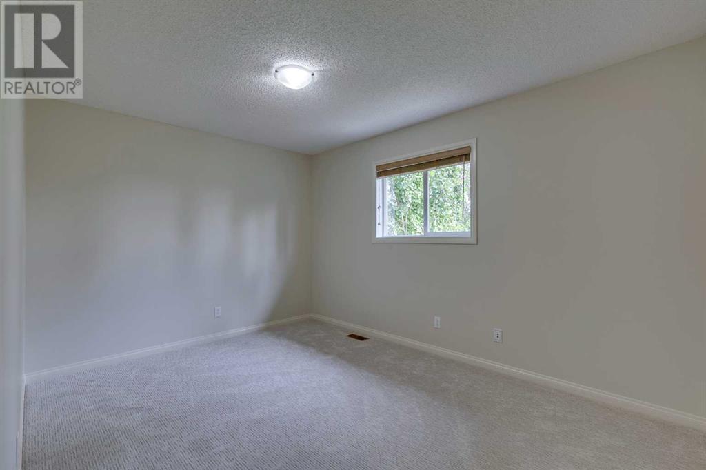 Single Family House for Sale in  Cranridge Heights SE Cranston Calgary 