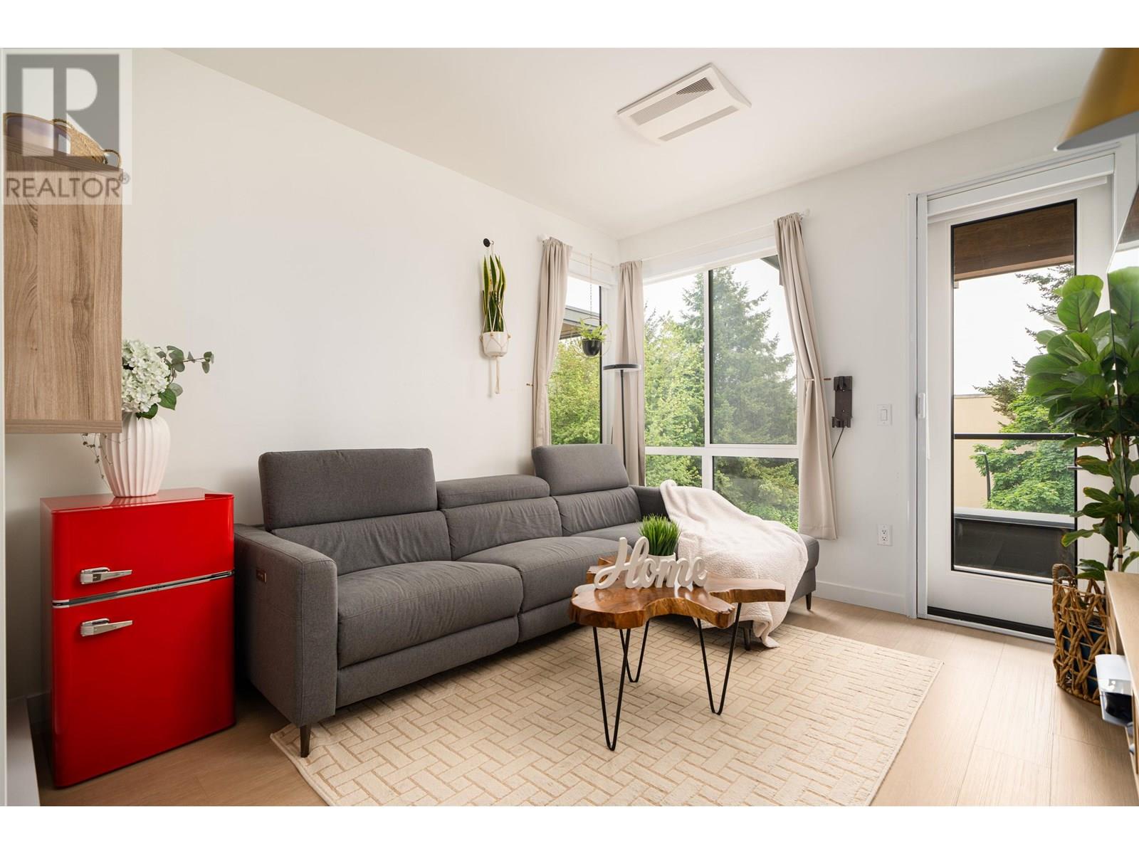 Photo 17 of 409 7588 16th Street, Burnaby BC