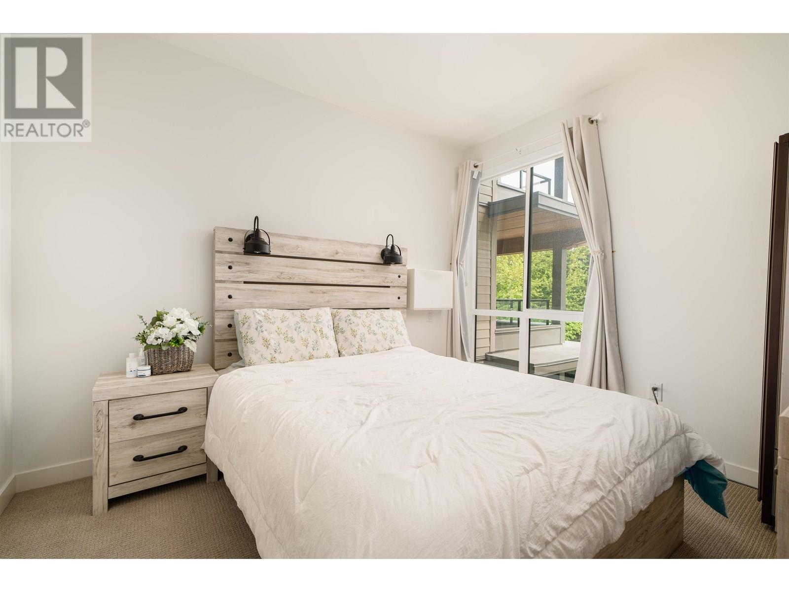 Photo 10 of 409 7588 16th Street, Burnaby BC