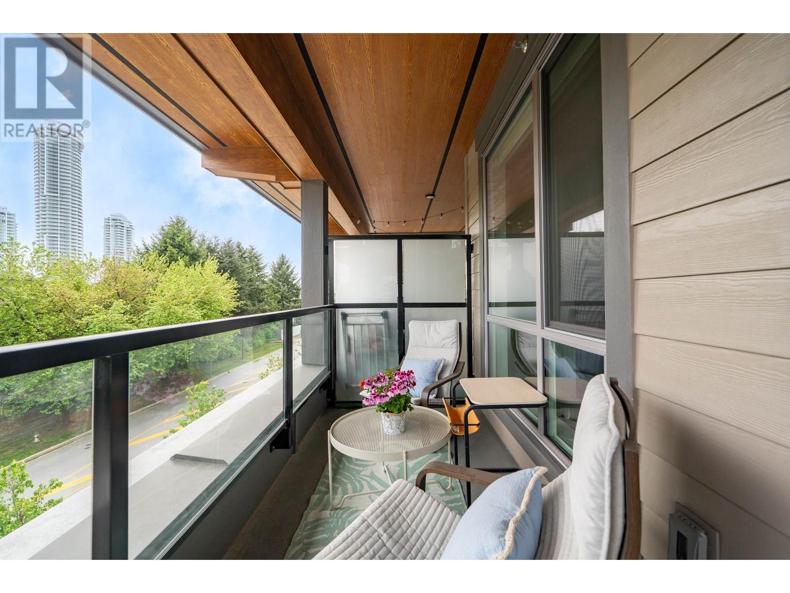 Photo 11 of 409 7588 16th Street, Burnaby BC
