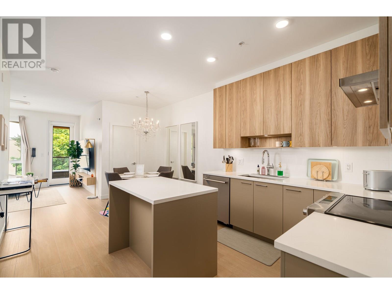 Photo 12 of 409 7588 16th Street, Burnaby BC