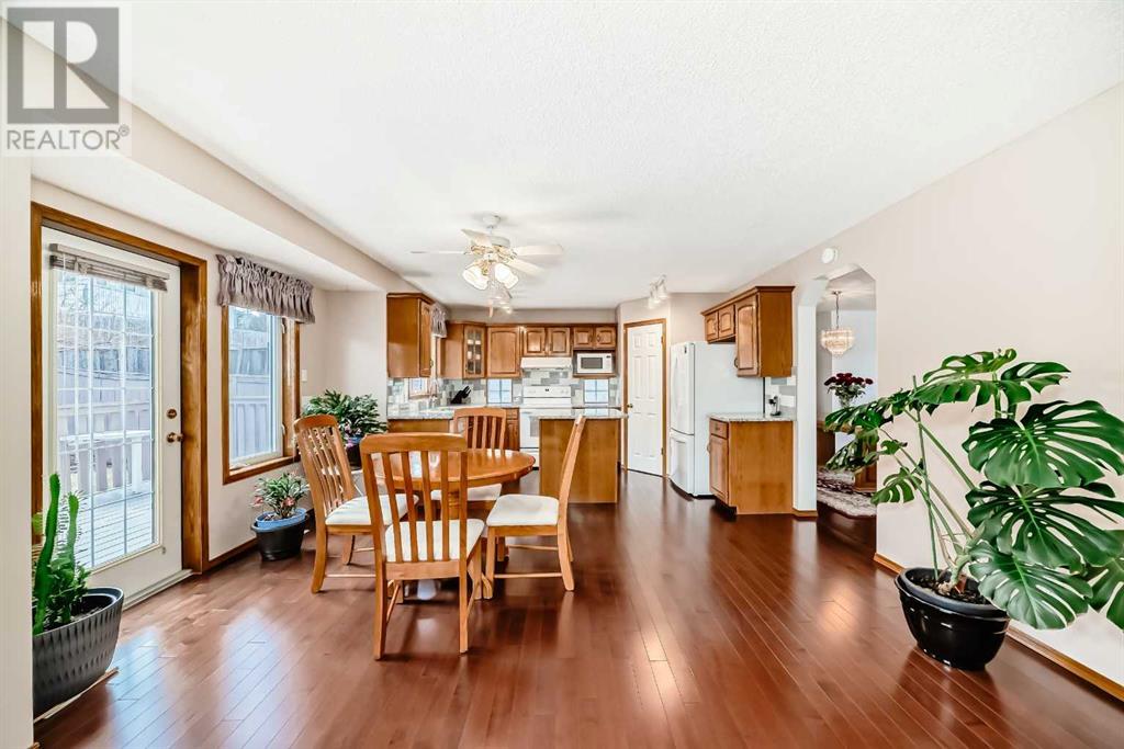 Single Family House for Sale in  Edgebrook Drive NW Edgemont Calgary 