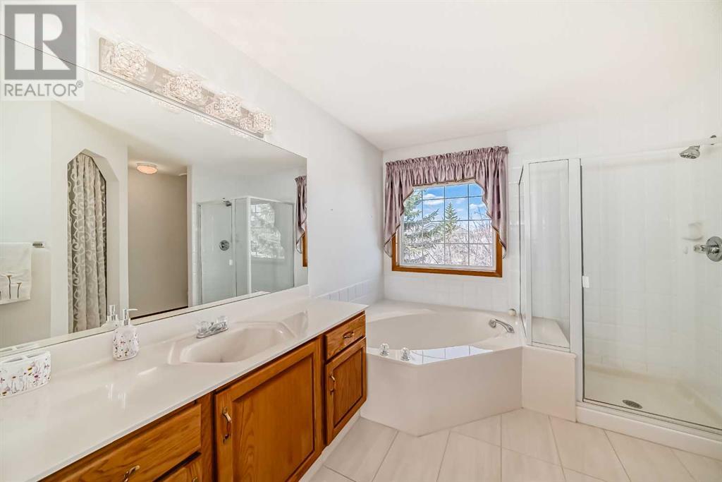 Single Family House for Sale in  Edgebrook Drive NW Edgemont Calgary 